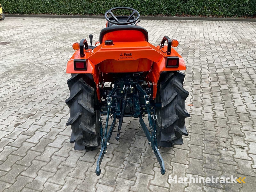 Kubota Bulltra B1-14DT Mini Tractor