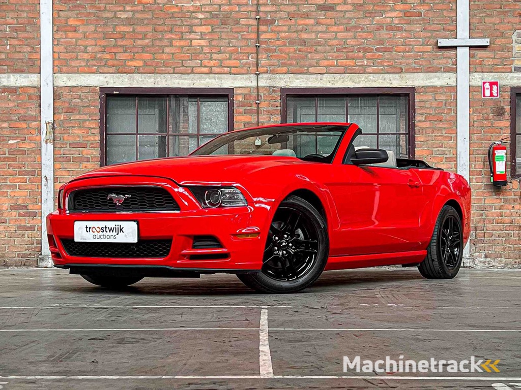 Ford Mustang 3.7 V6 310pk 2014