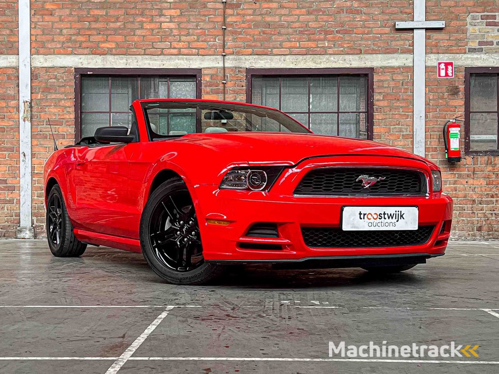 Ford Mustang 3.7 V6 310pk 2014