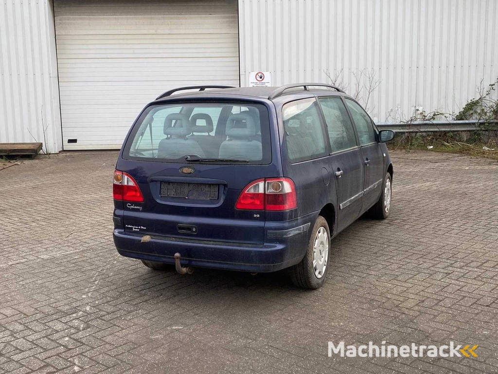 Ford Galaxy 2.3-16V Ghia -7 persoons