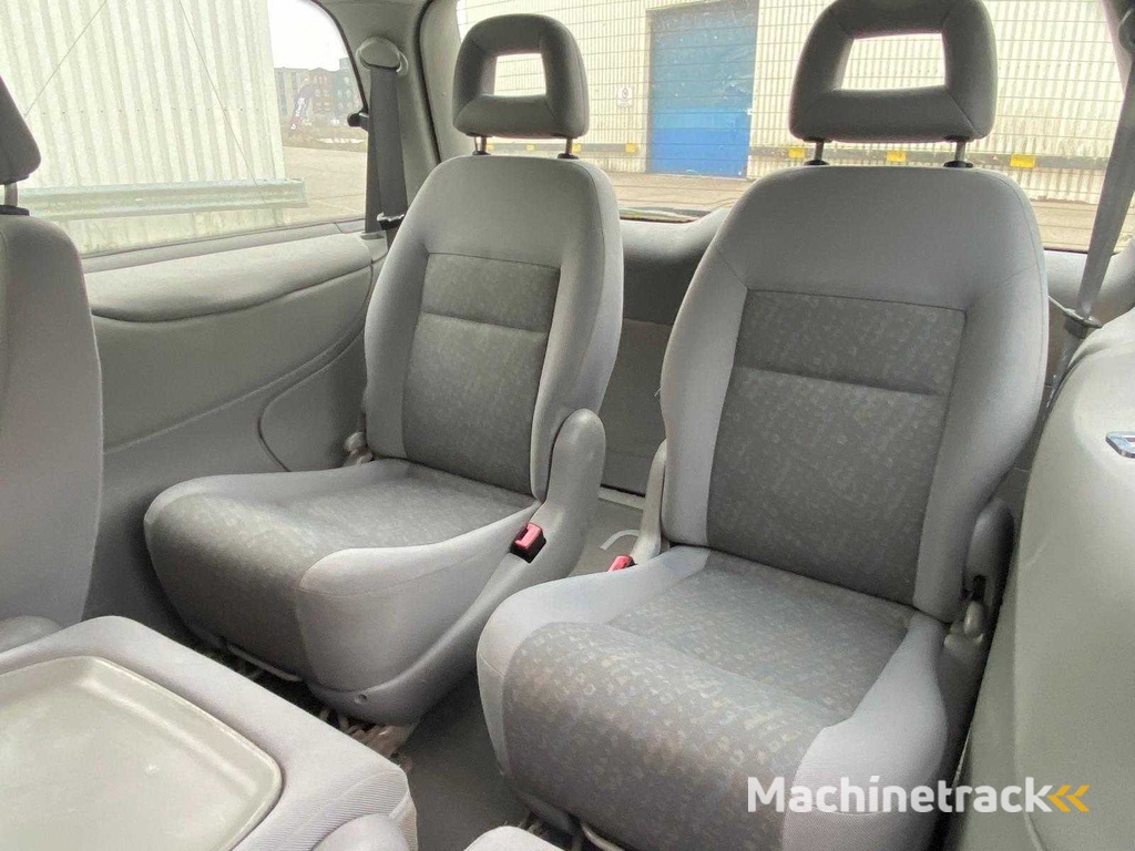 Ford Galaxy 2.3-16V Ghia -7 persoons