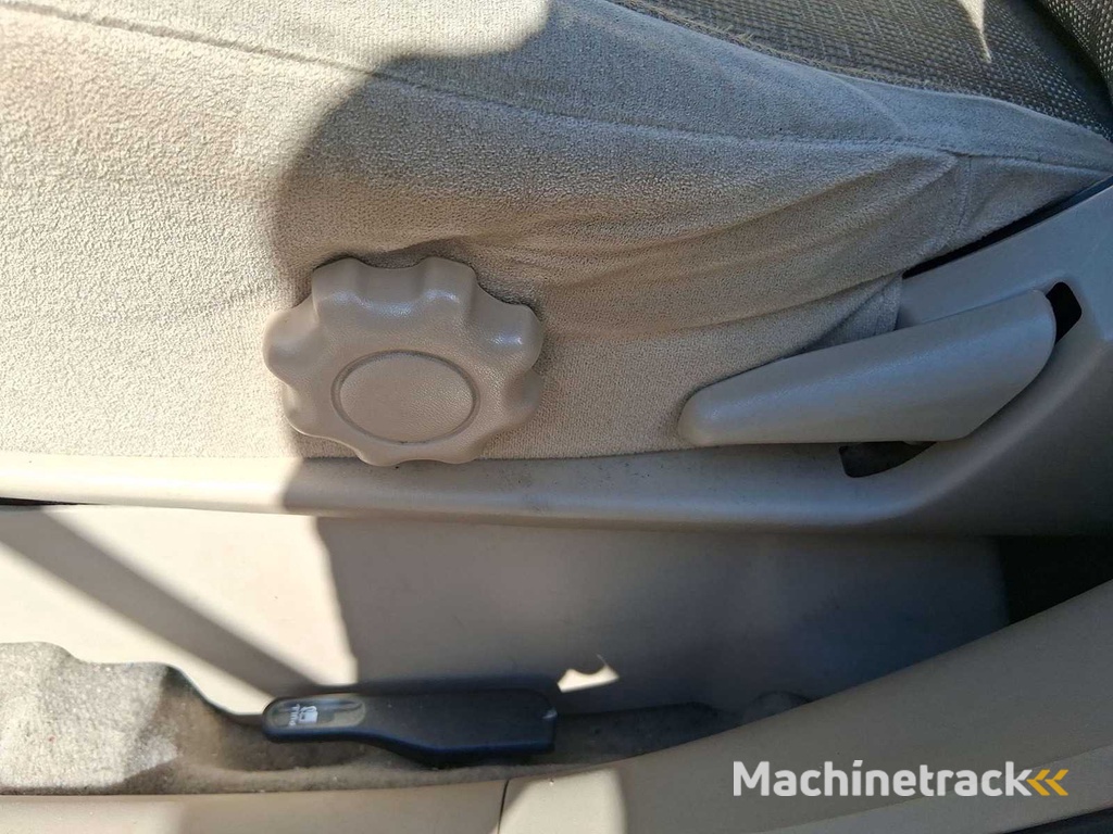 Nissan X-Trail 2.5 Luxury 2003 | 12-NB-JP