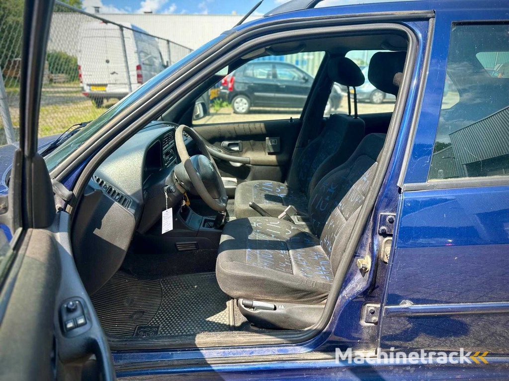 Peugeot 306 Break 1.8 16V XS, 79-DZ-NB