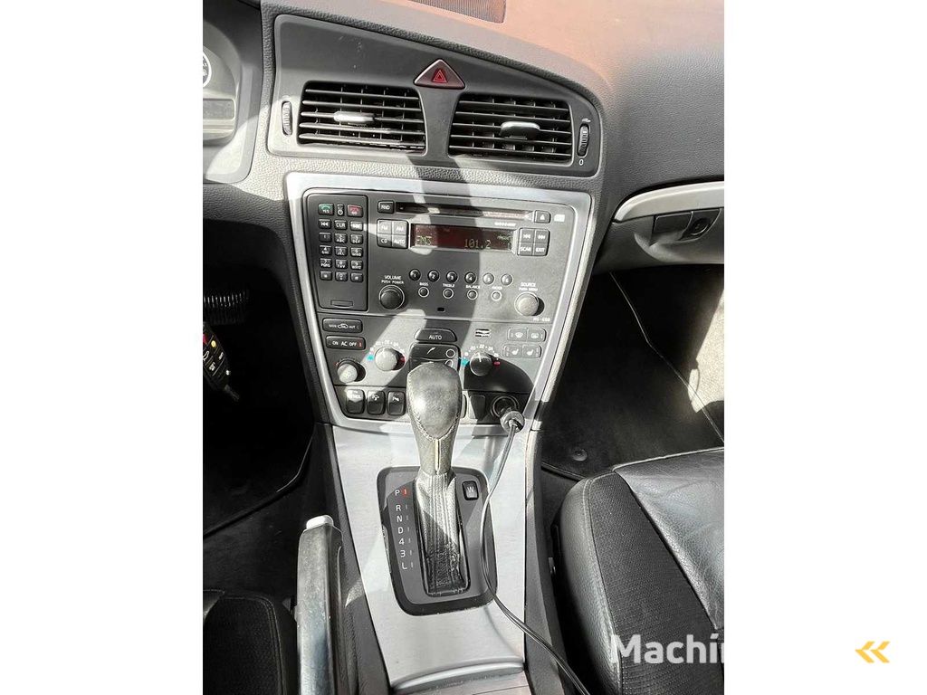 Volvo V70  2.4 CNG Edition, Automaat, 33-LJF-7