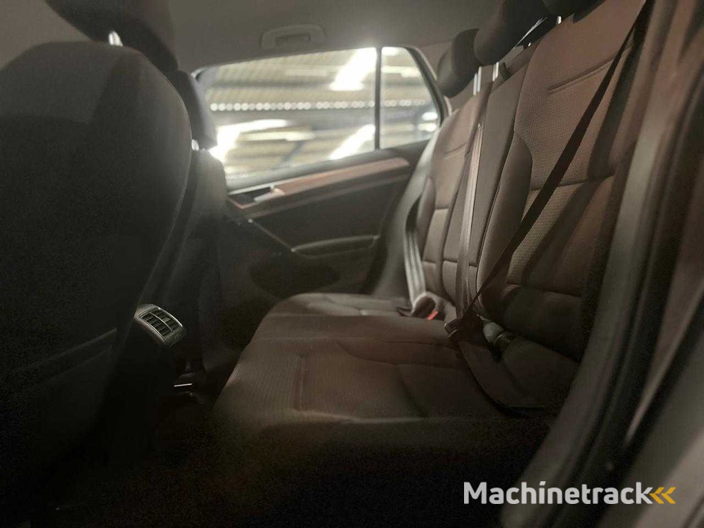 Volkswagen Golf 1.6 TDI Comfortl.BlM , 6-XPT-48