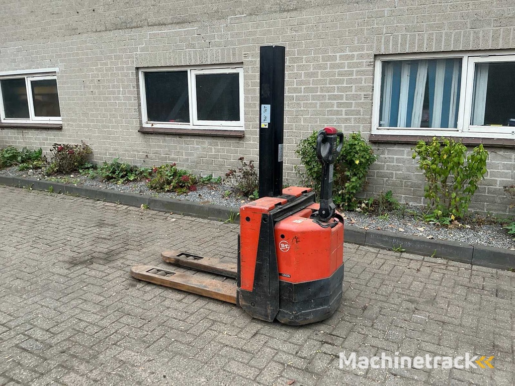 2007 BT SWE080L Stapelaar