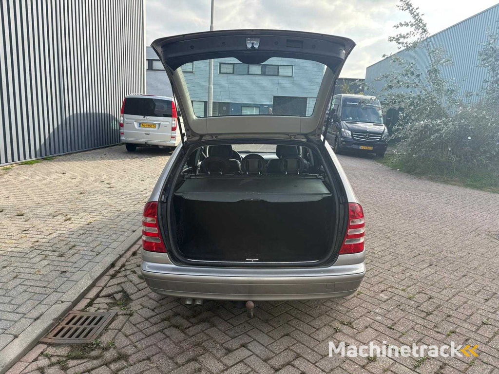 Mercedes-Benz C-Klasse Combi - 220 CDI Classic Klimaautomatik Cruise Navi, 08-SR-DK