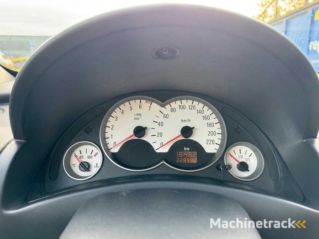 Opel Corsa 1.4 16V Sport, 38-JS-XT