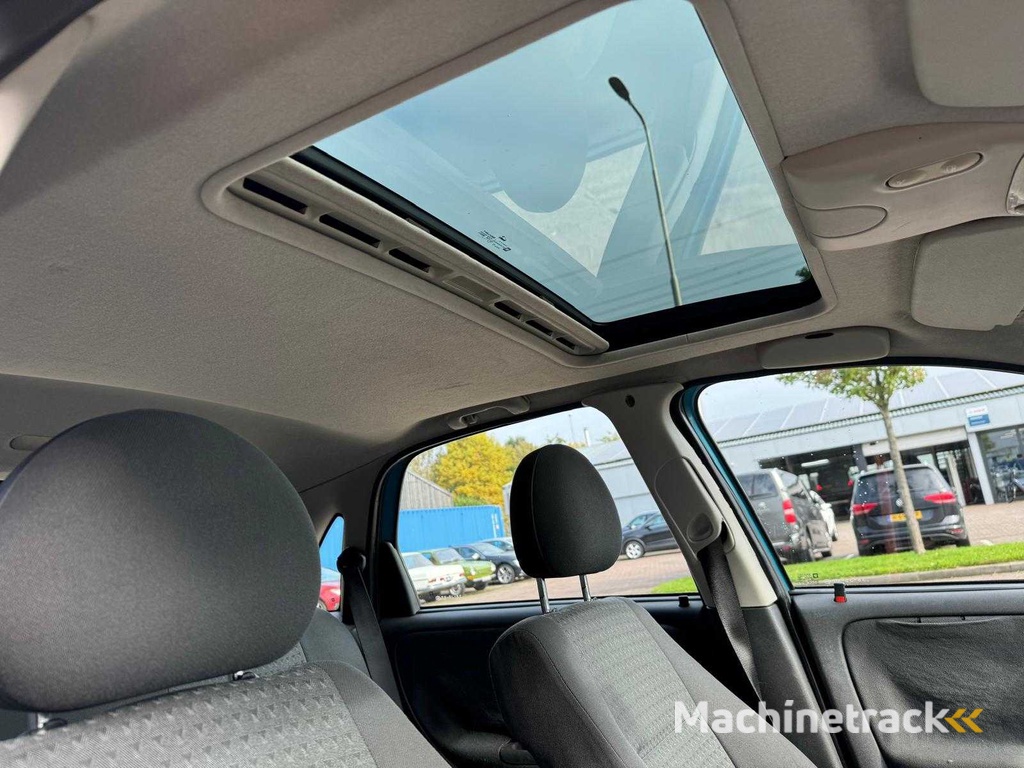 Opel Corsa 1.4 16V Sport, 38-JS-XT