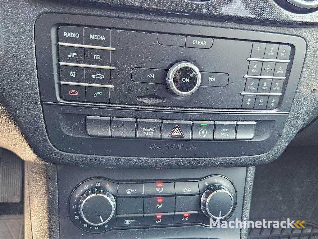 Mercedes Benz B-Klasse 220 d Ambition , ZF-562-B