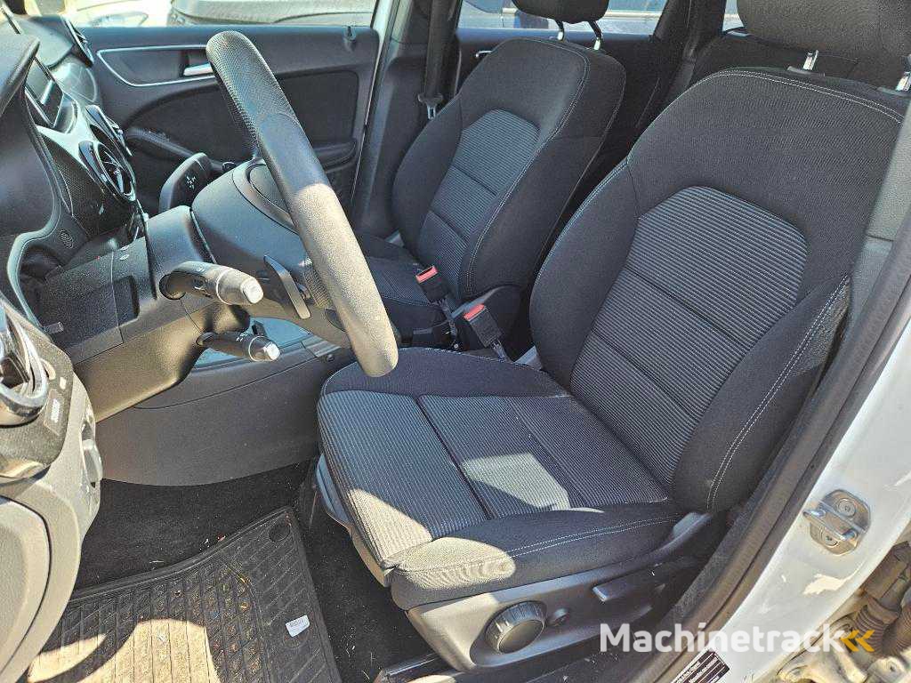 Mercedes Benz B-Klasse 220 d Ambition , ZF-562-B