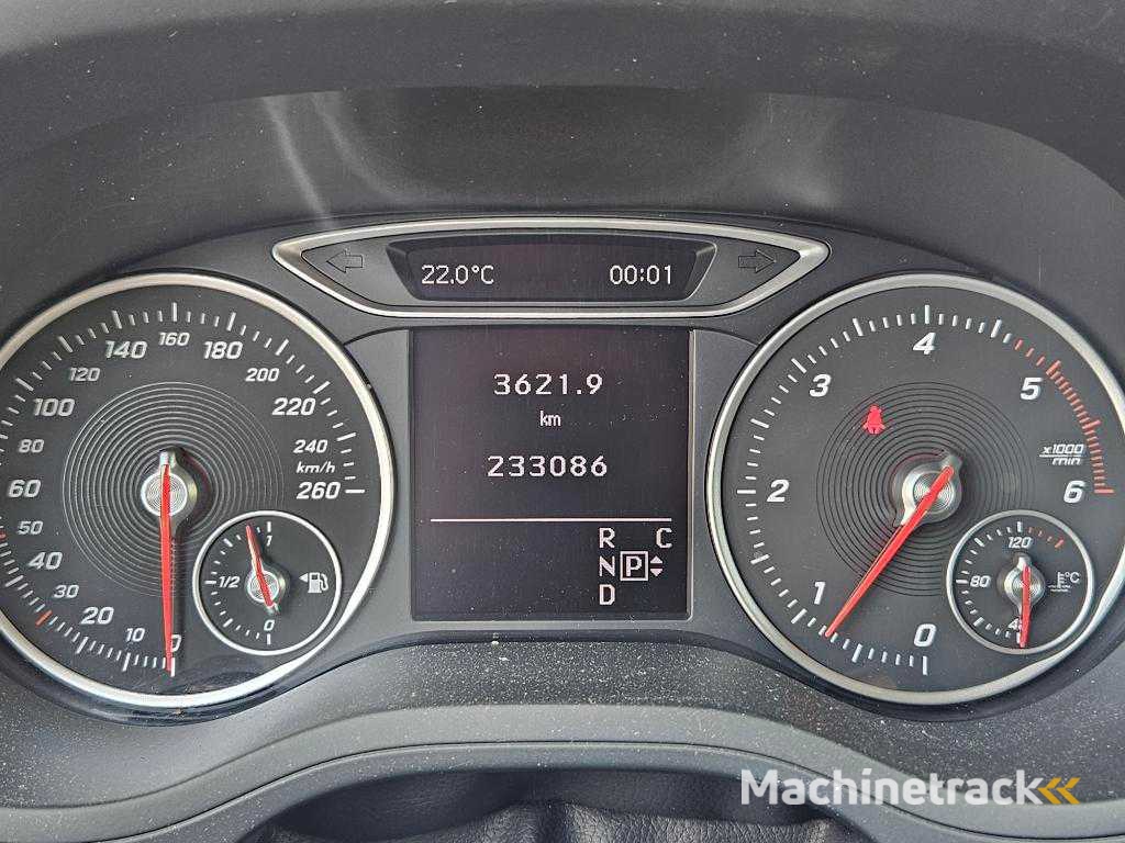 Mercedes Benz B-Klasse 220 d Ambition , ZF-562-B