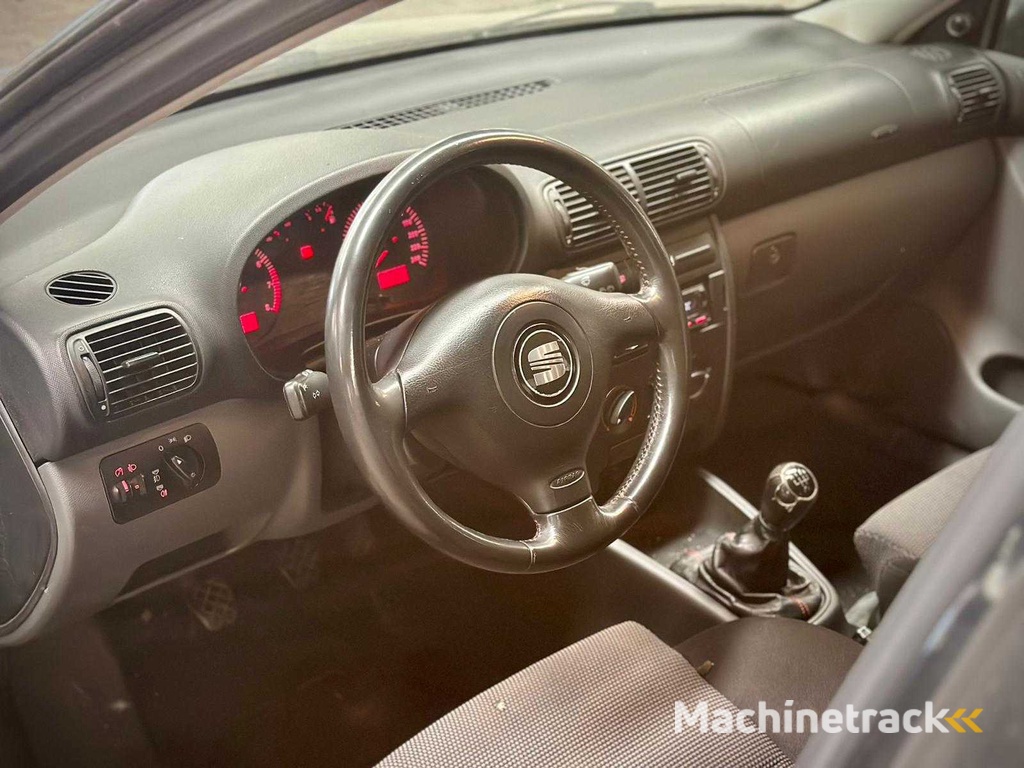 SEAT Leon 1.6 16V Stella, 77-LS-RJ