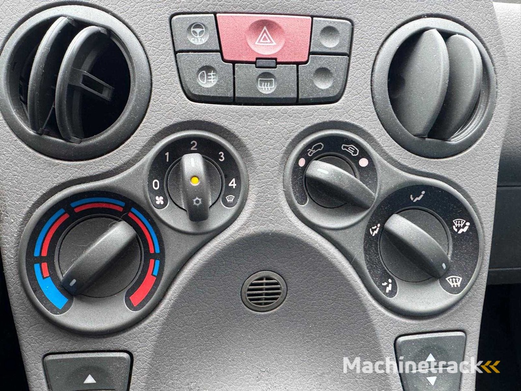 Fiat Panda 1.2 Class Air Conditioner 8899