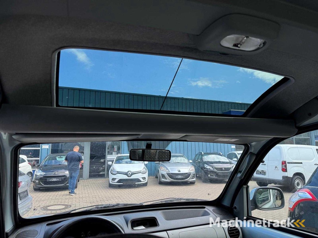 Renault Kangoo 1.6-16V Privilege Transport 4 Persons 49-NP-SF