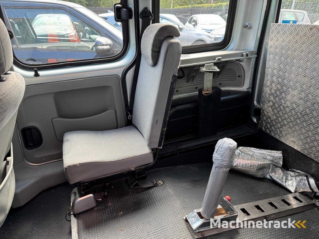 Renault Kangoo 1.6-16V Privilege Transport 4 Persons 49-NP-SF