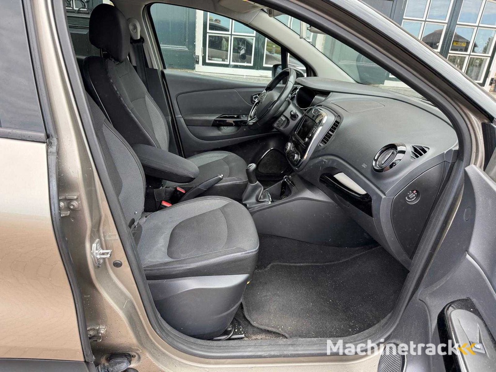 Renault Captur 0.9 TCe Dynamique, GN-871-R