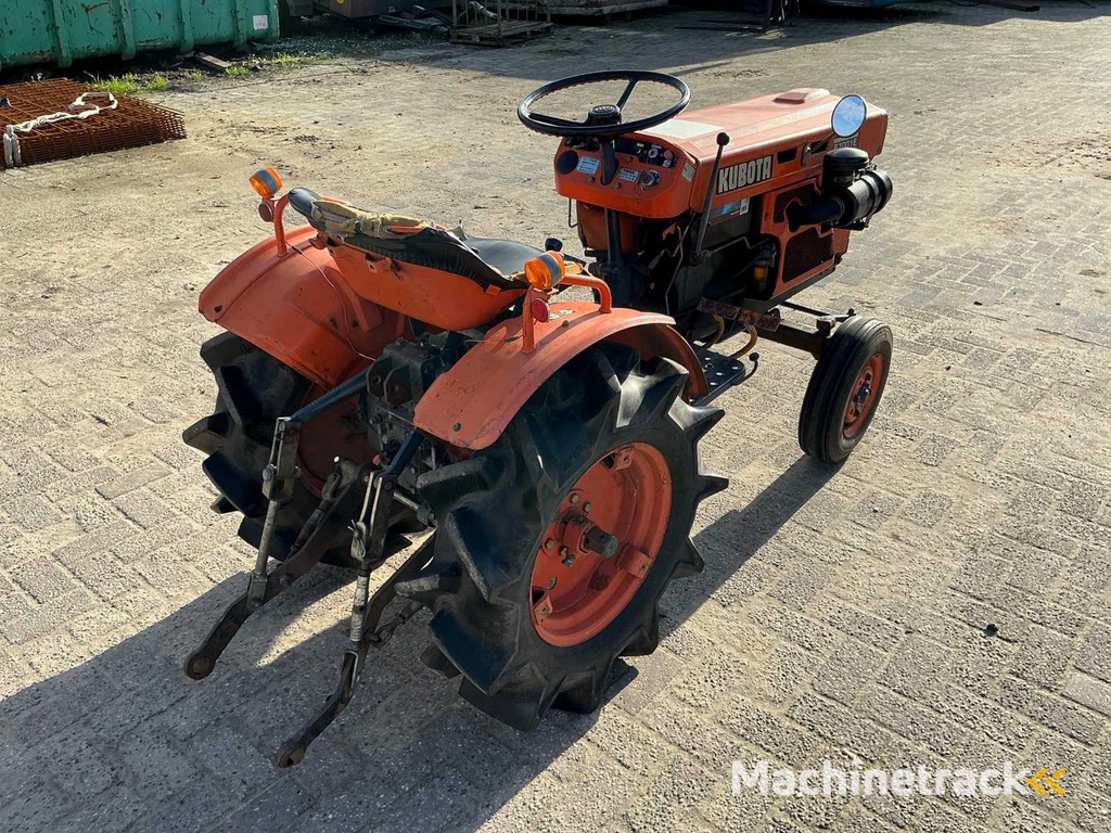 Kubota B7001E Mini Tractor