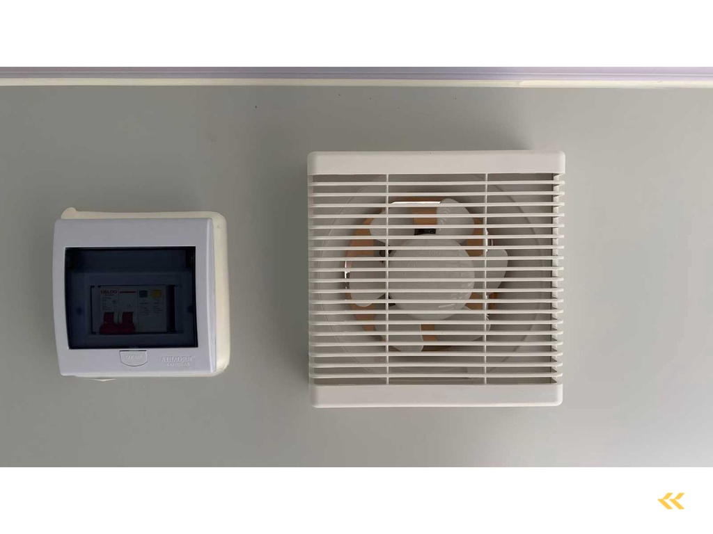 2025 Stahlwerk Behinderten-Sanitäranlage / WCUINIT