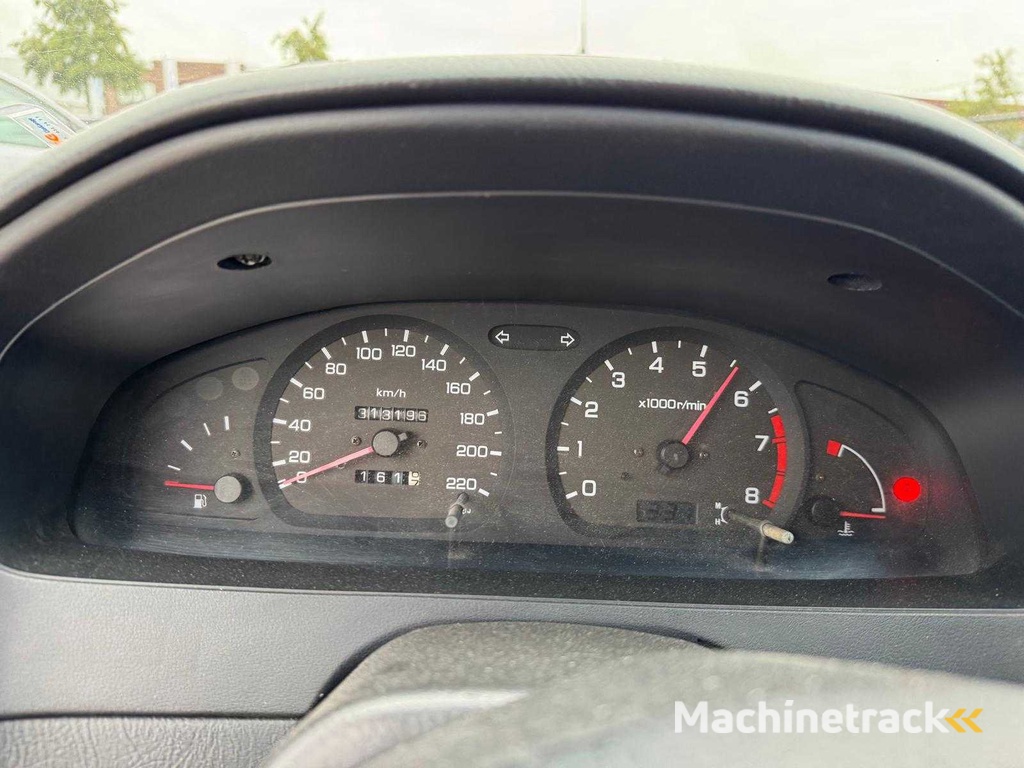 Nissan Almera 1.6 GX Automatic Air Conditioner RD-VG-32