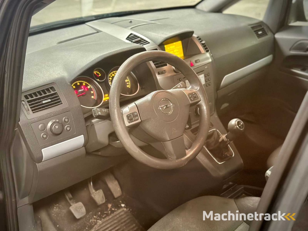 Opel Zafira 1.6 Enjoy, 11-RZ-PR