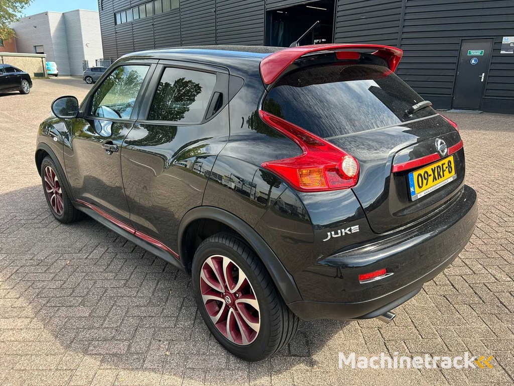 Nissan Juke 1.6 Acenta; 09-XRF-8