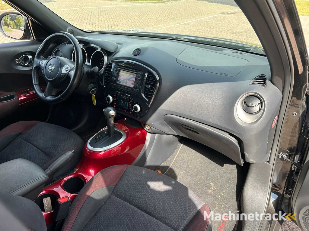Nissan Juke 1.6 Acenta; 09-XRF-8