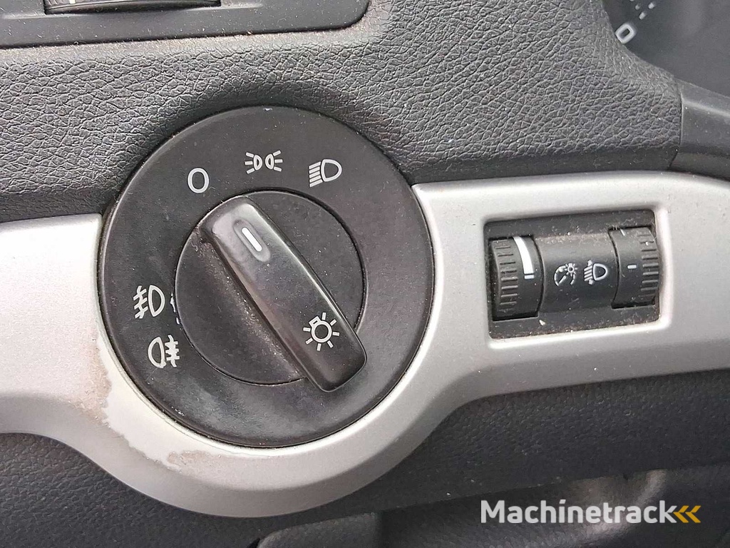 Skoda Octavia Combi 1.6 Ambiente 2006 | 29-ST-ZB