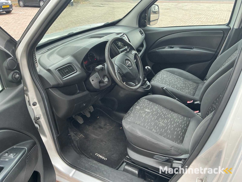 Opel Combo 2012