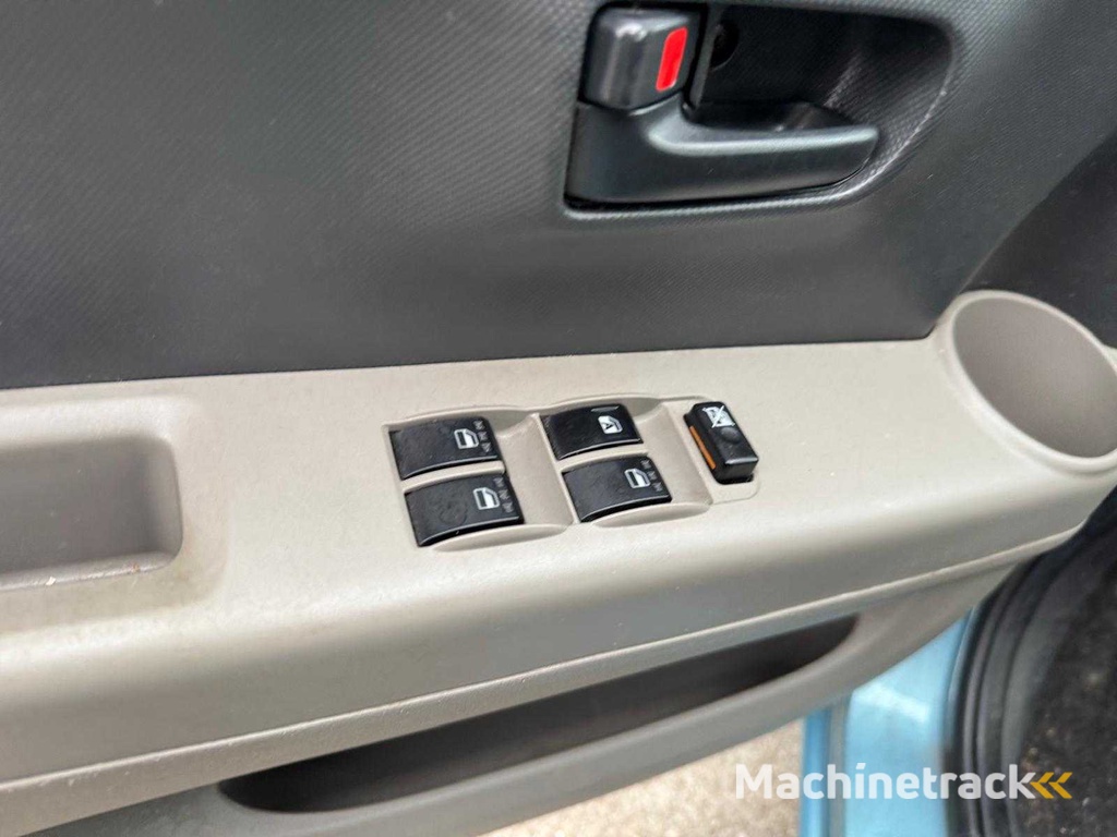 Daihatsu Sirion 2 1.0-12V Trend 66-TD-DL