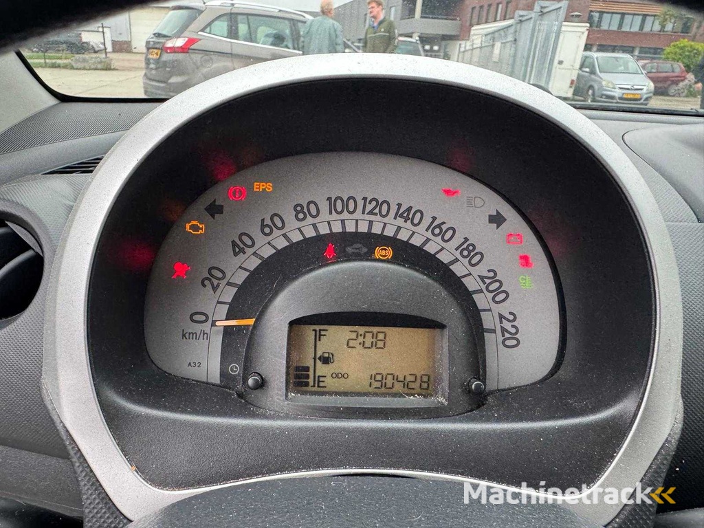 Daihatsu Sirion 2 1.0-12V Trend 66-TD-DL