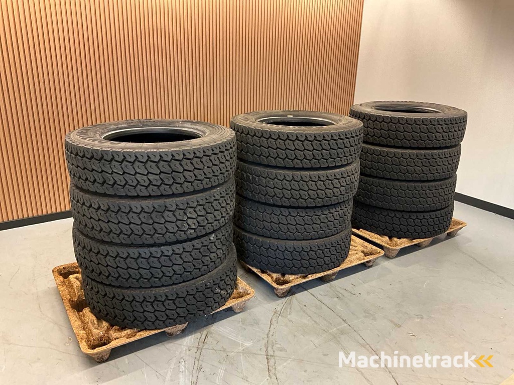 12x 275/70 R22.5 Continental LKW Reifen