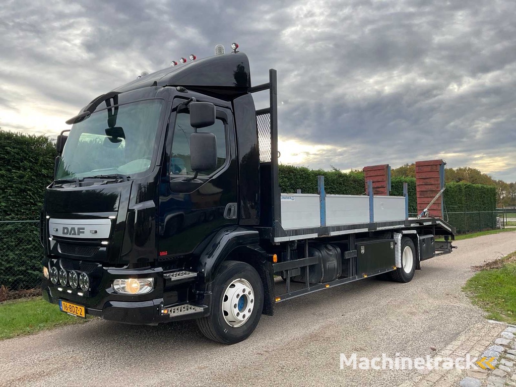 2014 DAF LF180 LKW-Rampe