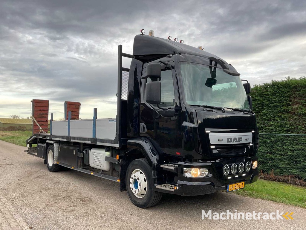 2014 DAF LF180 LKW-Rampe