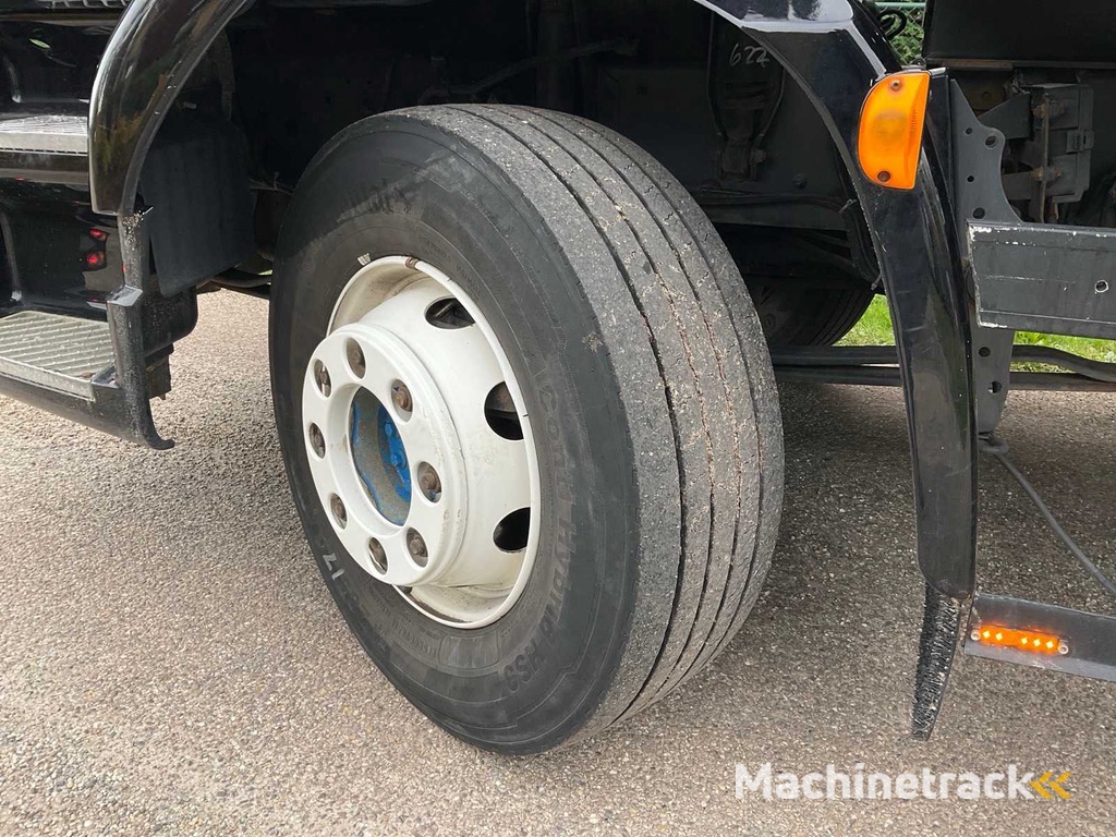 2014 DAF LF180 LKW-Rampe