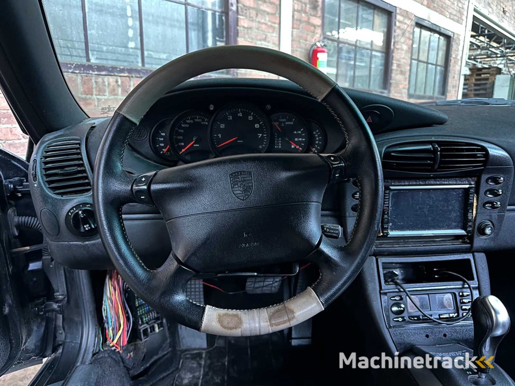 Porsche 911 Carrera 4 3.4 996 300PS 1999 Youngtimer