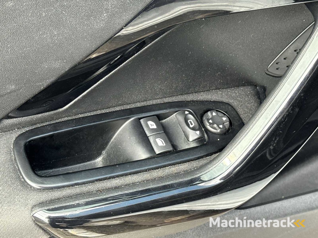 Peugeot 208 1.2 VTi Sport - 2012 | 20-XVH-7