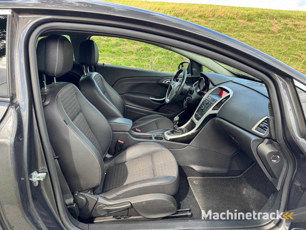 Opel Astra GTC 1.6 Turbo Sport 19'' J-441-KL