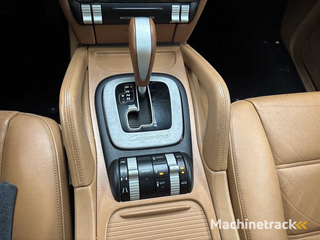 Porsche Cayenne 3.6 , 49-ZFF-2