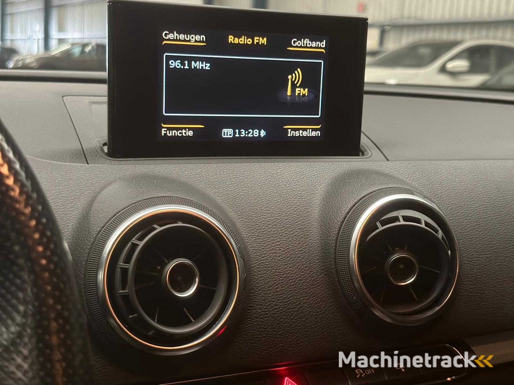 Audi A3 Sportback 2.0 TDI Ambition Pro Line S Automatik; KX-921-P