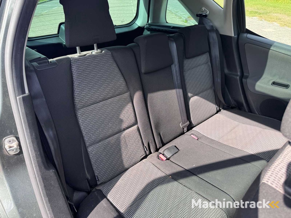 Peugeot 207 SW 1.6 VTi XS, 28-LHD-6