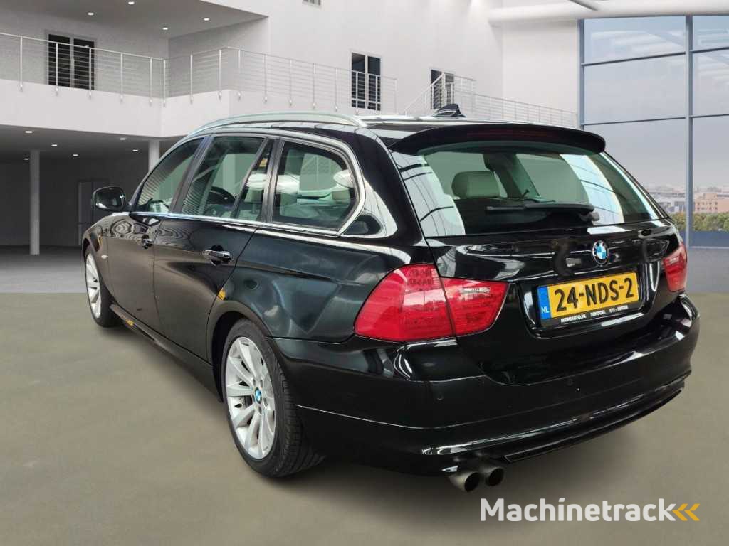 BMW 325i Touring High Executive Automatik; 24-NDS-2