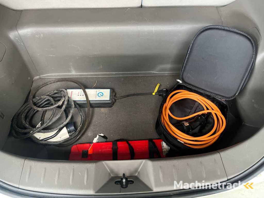 Nissan LEAF Basis 24 kWh Automatik, 27-RXG-4