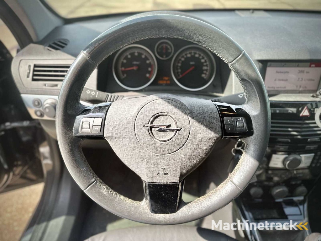 Opel Astra Kombi 1.6 Cosmo, 71-KNH-2