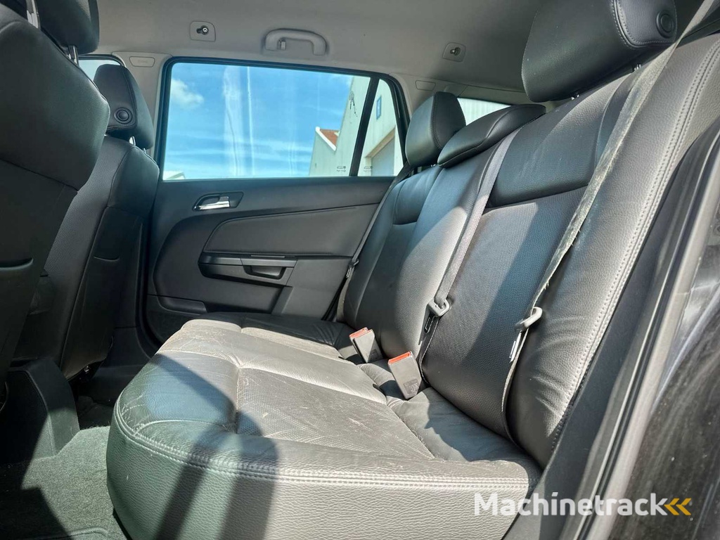 Opel Astra Kombi 1.6 Cosmo, 71-KNH-2