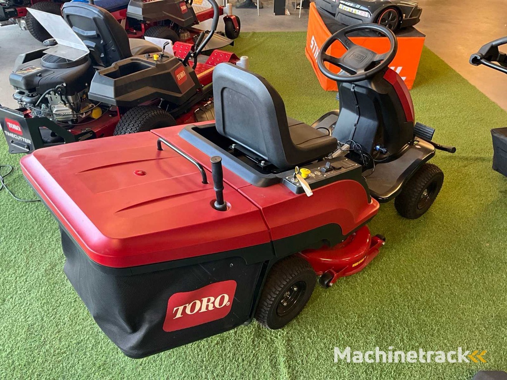 2022 Toro ES3200DC Zitmaaier