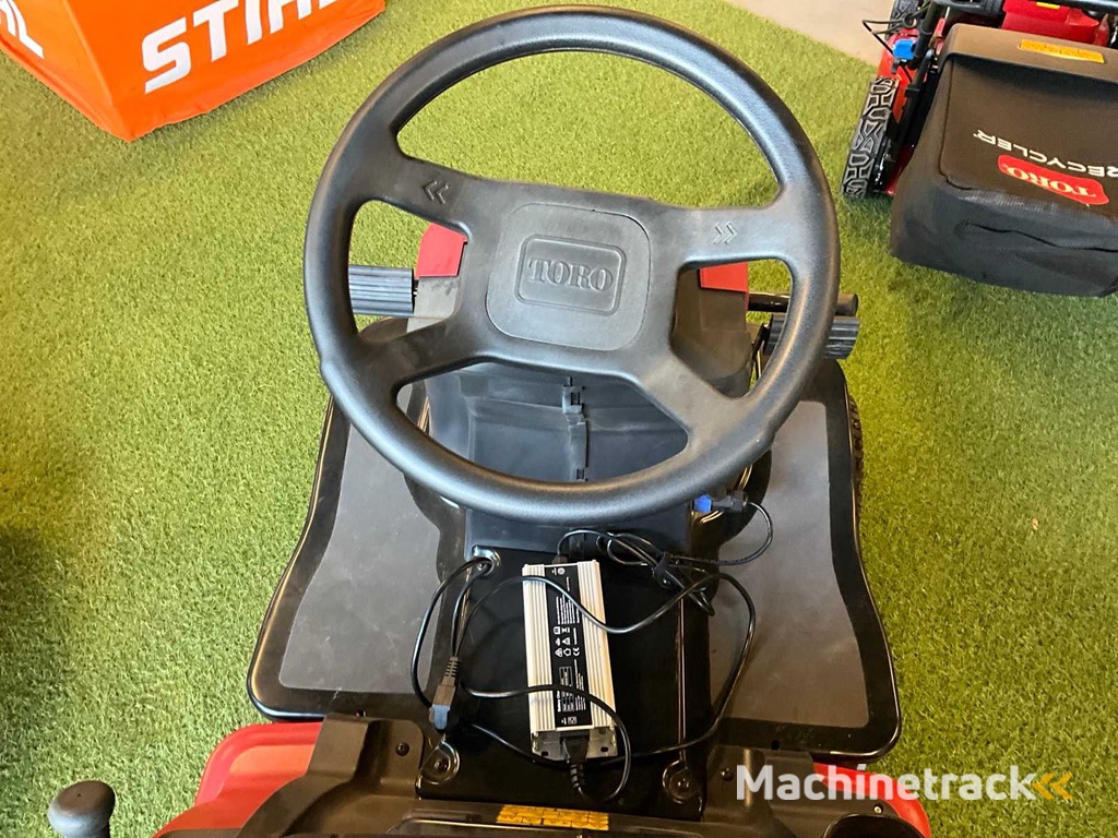 2022 Toro ES3200DC Zitmaaier