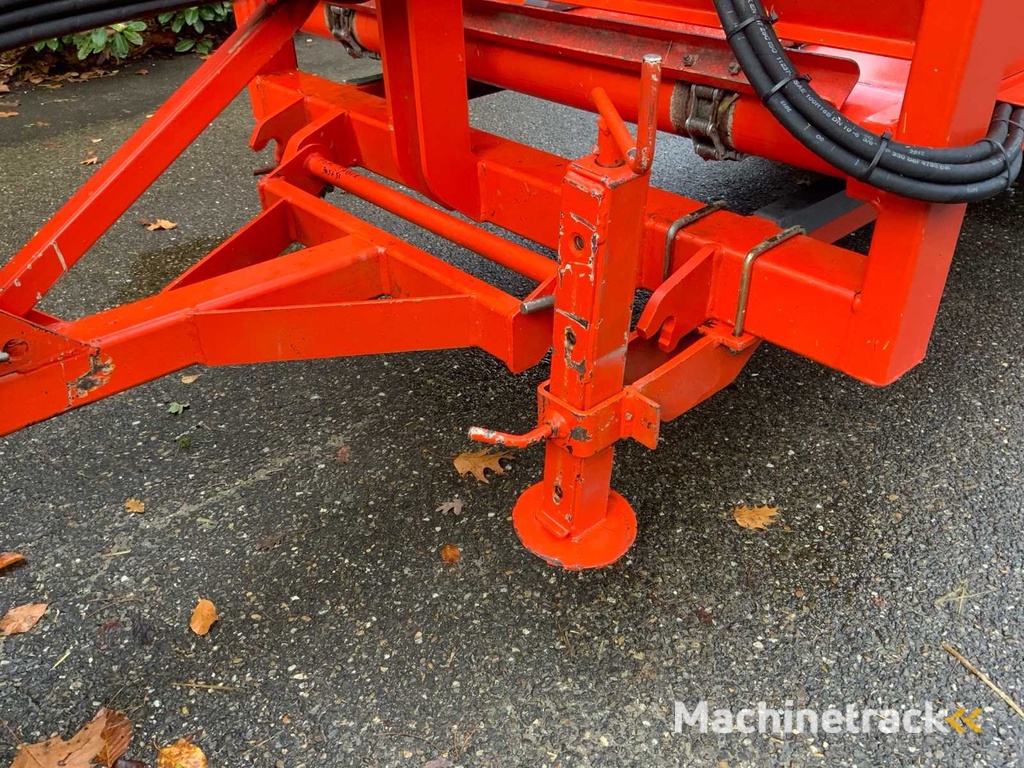 2014 Altec DT120TR Strohverteiler