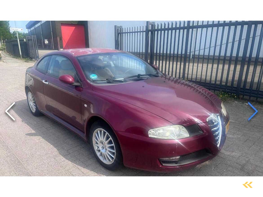 Alfa Romeo GT 1.8 TS Distinctive, 74-SL-ND