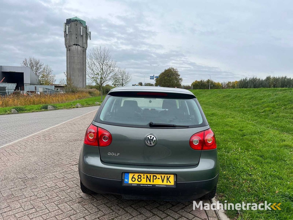 Volkswagen Golf 1.4 FSI Trendline , 68-NP-VK